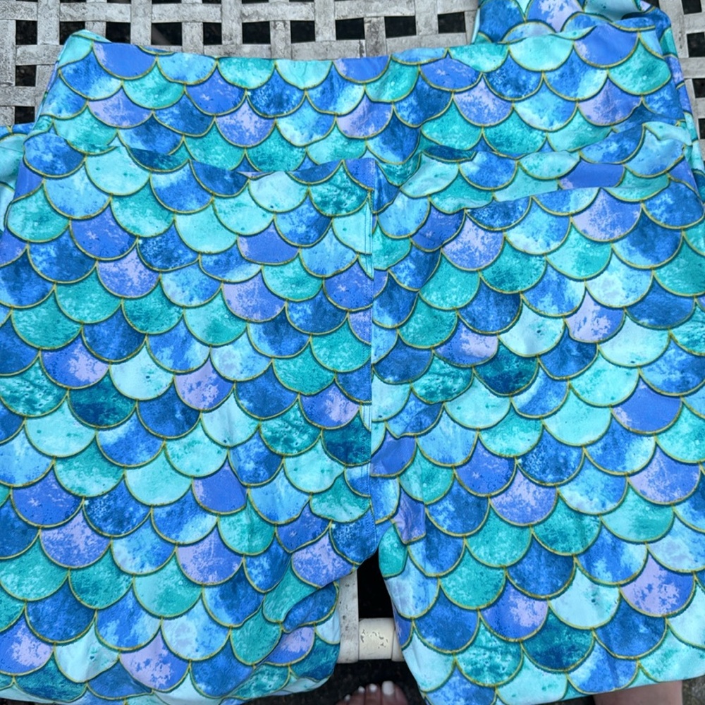 Lularoe TC mermaid print leggings - Picture 2 of 2